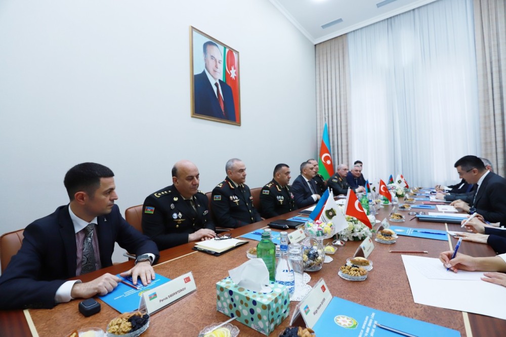 Okay Memişin rəhbərlik etdiyi heyət Dövlət Xidmətində olub - FOTOLAR